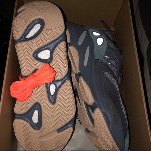 Yeezy Boost 700 main image 2